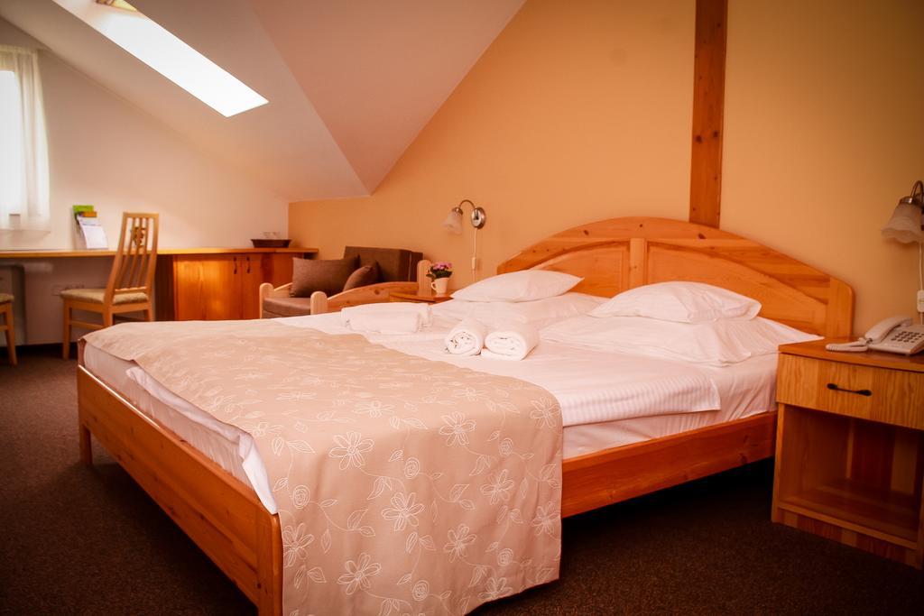 Bed and Breakfast Diofa Panzio à Villány Chambre photo