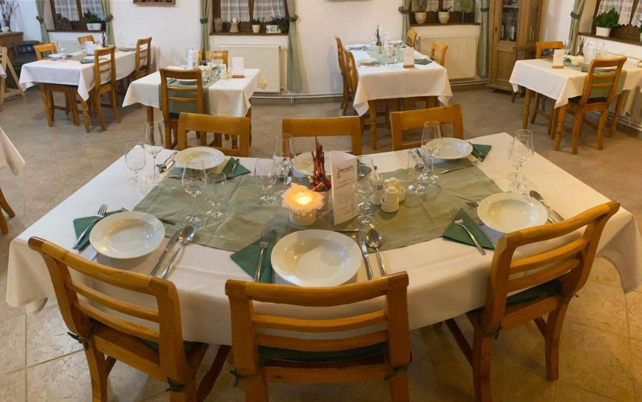 Bed and Breakfast Diofa Panzio à Villány Extérieur photo